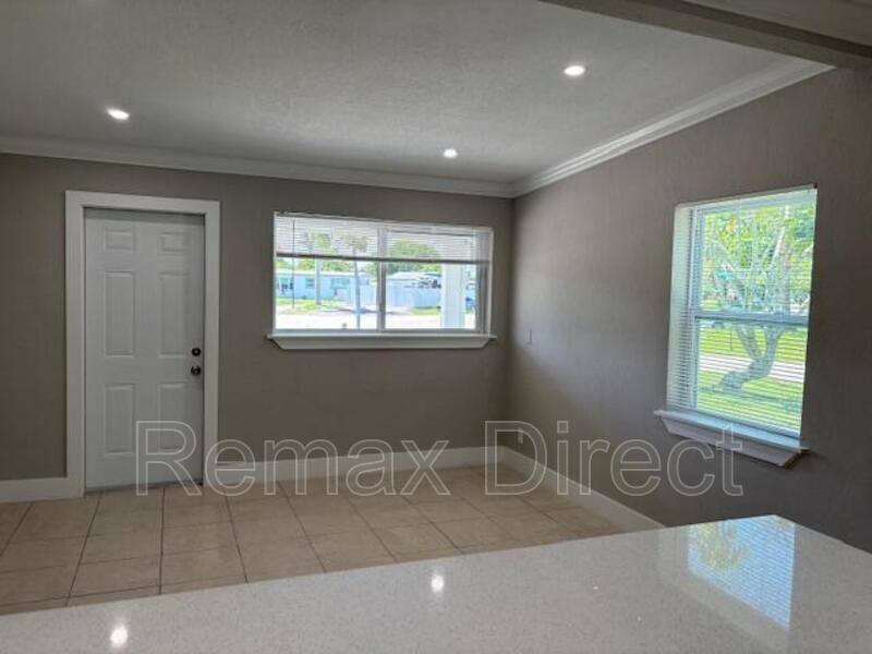 House for rent at 5580 Honeysuckle Dr, West Palm Beach, FL 33415