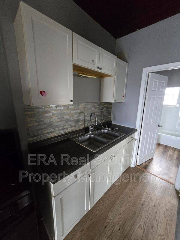 Apartment for rent at 2958 Sullivant Ave #P Mill, Columbus, OH 43204