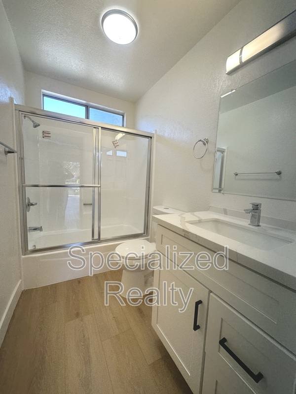 Apartment for rent at 14718 Sylvan St #202, Valley Village, CA 91607