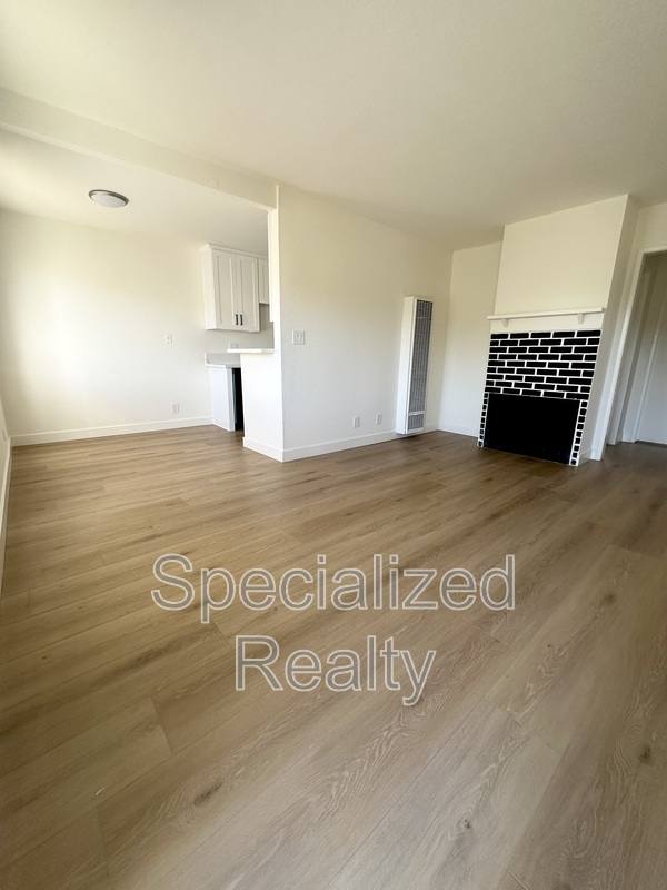 Apartment for rent at 14718 Sylvan St #202, Valley Village, CA 91607
