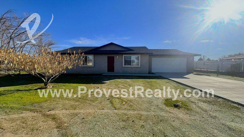 House for rent at 21119 Little Beaver Rd, Apple Valley, CA 92308
