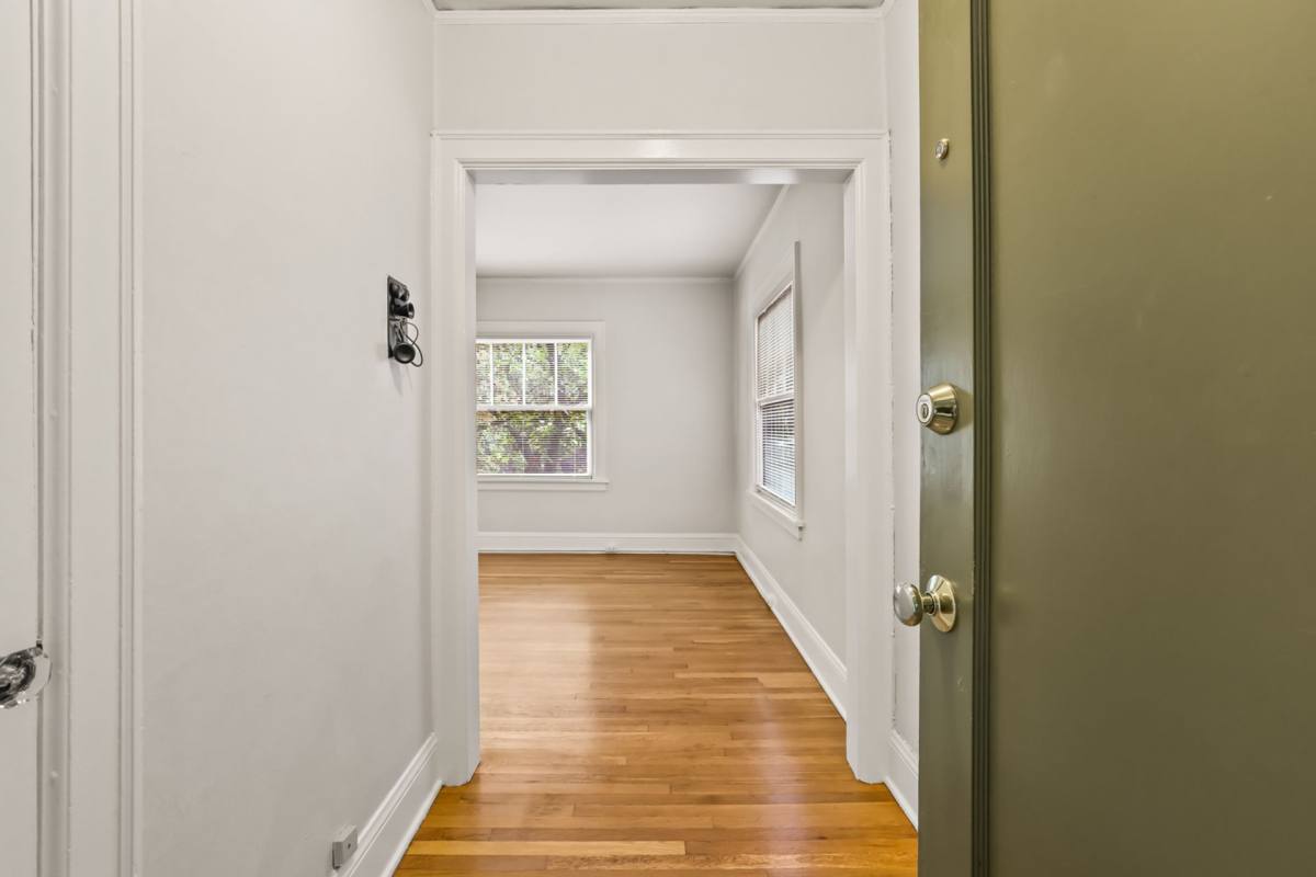 Apartment for rent at 612 NW 20th 1955 Hoyt, Portland, OR 97209
