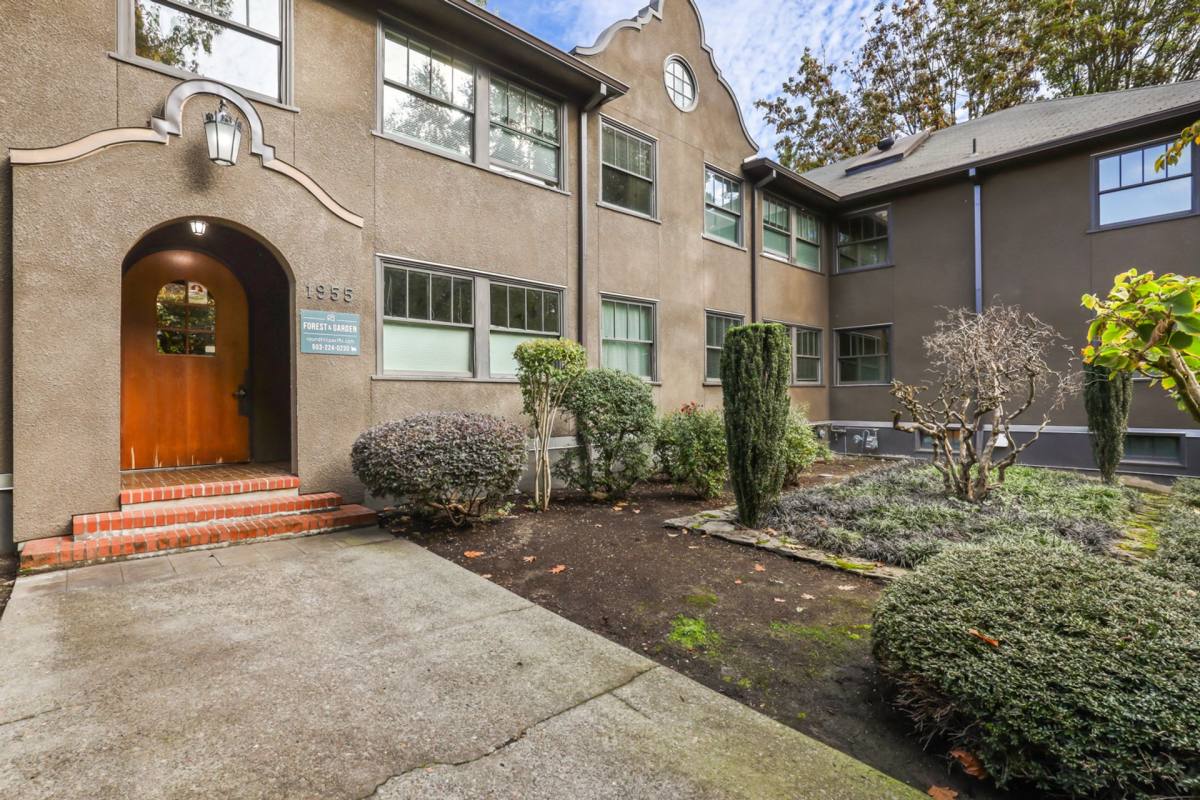 Apartment for rent at 612 NW 20th 1955 Hoyt, Portland, OR 97209