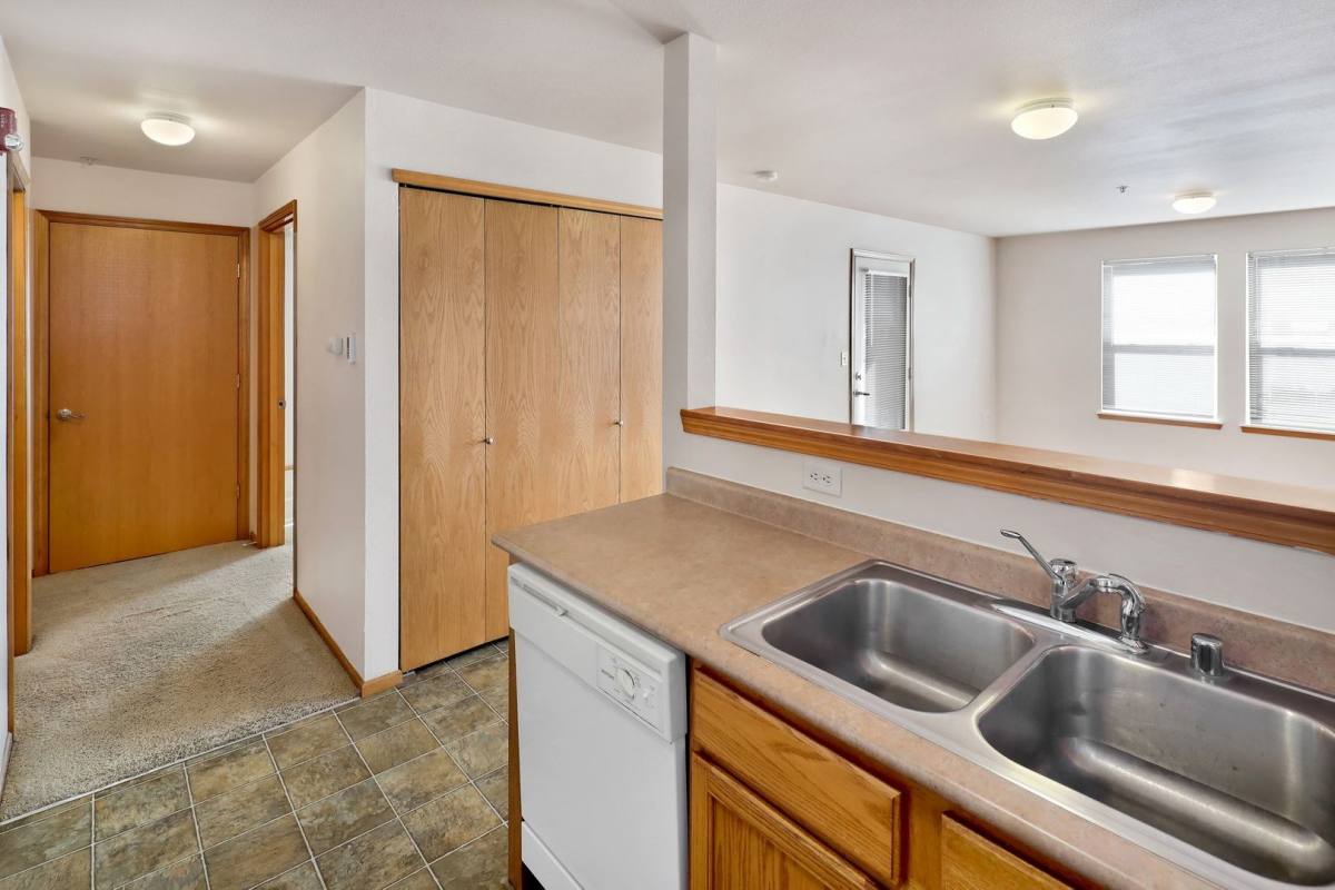 Apartment for rent at 230-250 32nd St, Bellingham, WA 98225