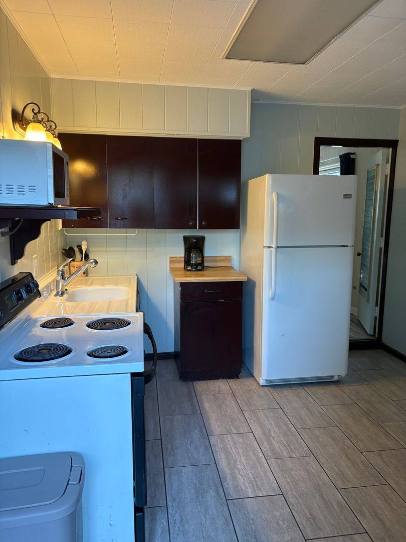 Apartment for rent at 2700 NE Indian River Dr, Jensen Beach, FL 34957