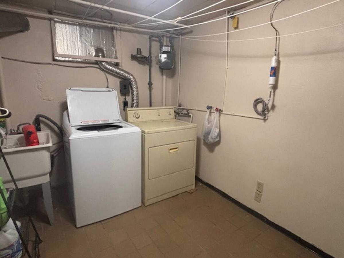 Apartment for rent at 419 W 5th Ave, Cheyenne, WY 82001