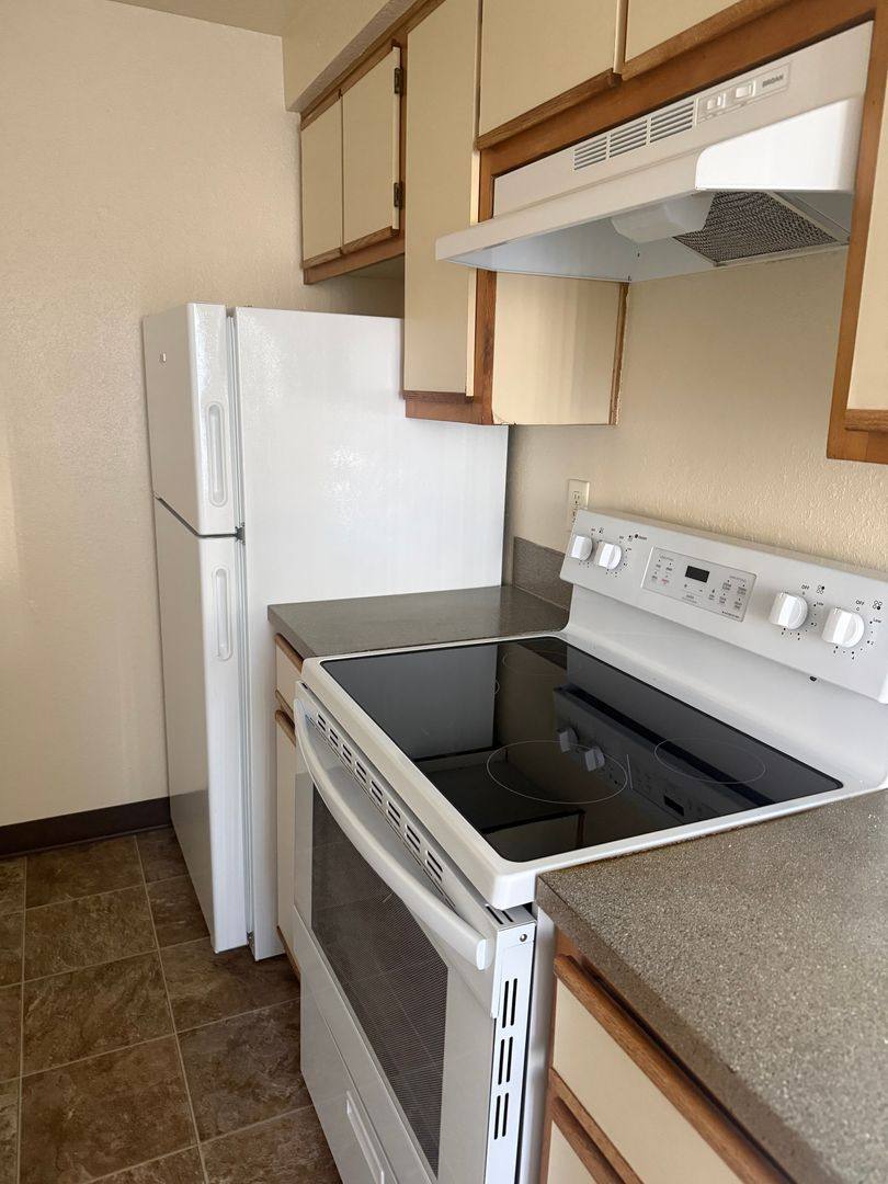 Apartment for rent at 4209 Satter Place NE, Salem, OR 97305