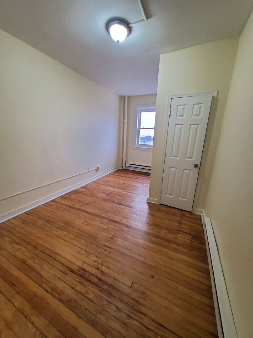 Apartment for rent at 621 W Turner St, Allentown, PA 18102