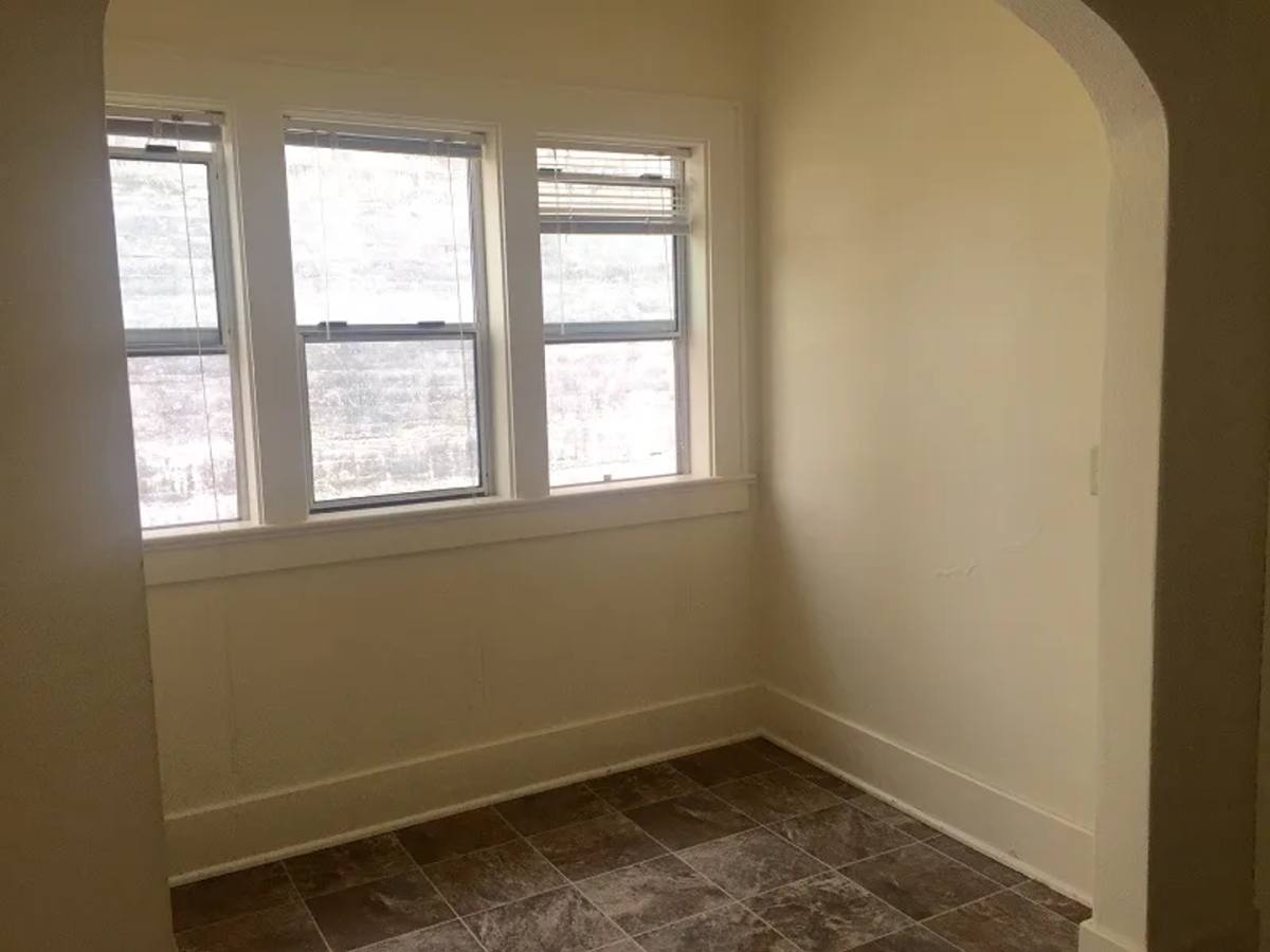 Apartment for rent at 879 Liberty St NE, Salem, OR 97301