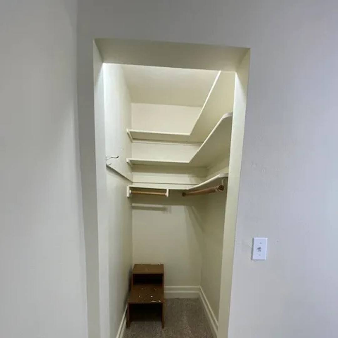 Apartment for rent at 879 Liberty St NE, Salem, OR 97301