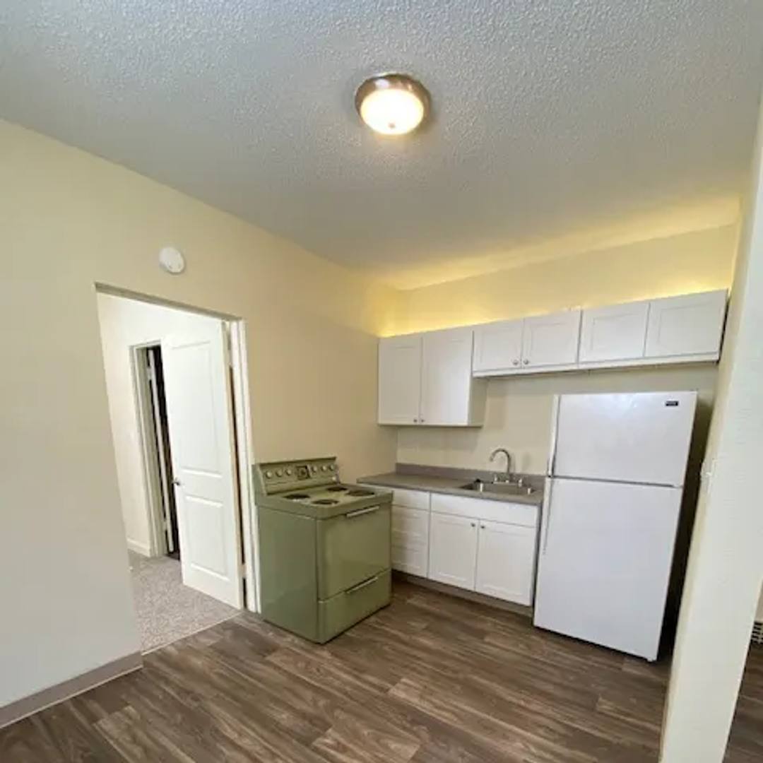 Apartment for rent at 879 Liberty St NE, Salem, OR 97301