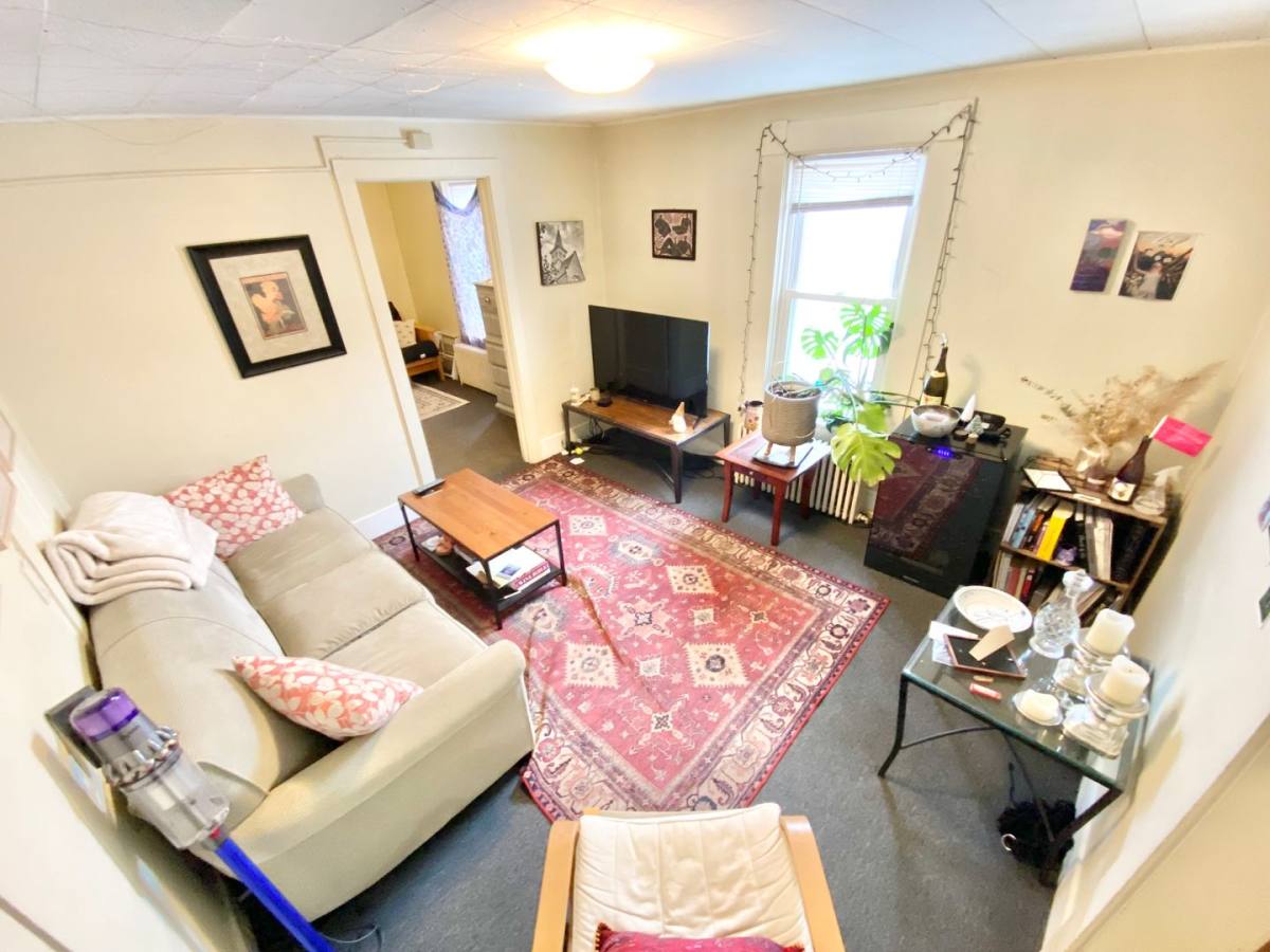 Apartment for rent at 382 N St, Burlington, VT 05401
