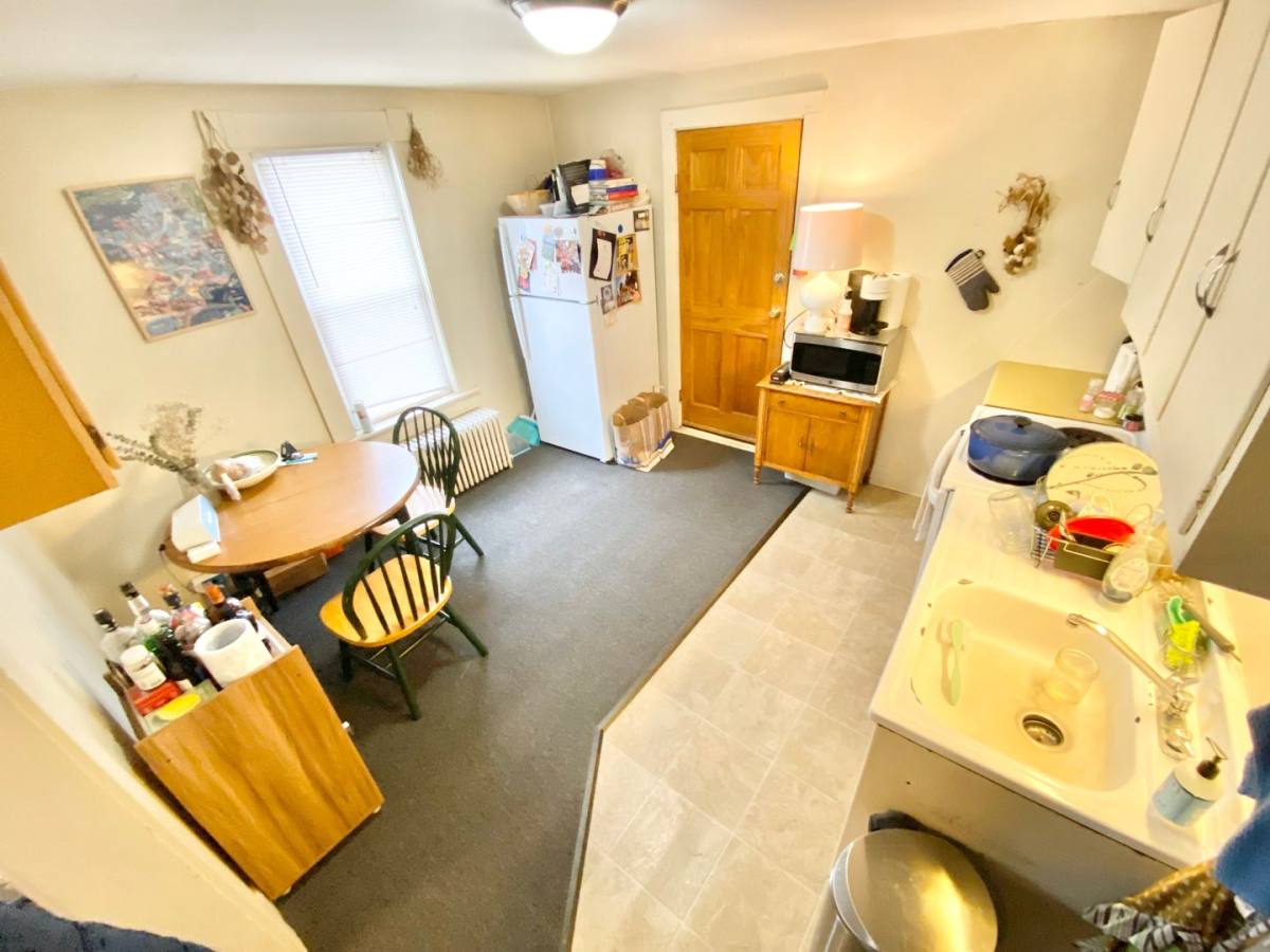 Apartment for rent at 382 N St, Burlington, VT 05401
