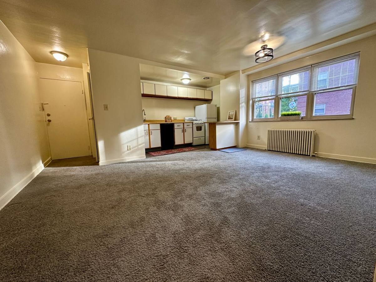Apartment for rent at 731 California Ave, Pittsburgh, PA 15202