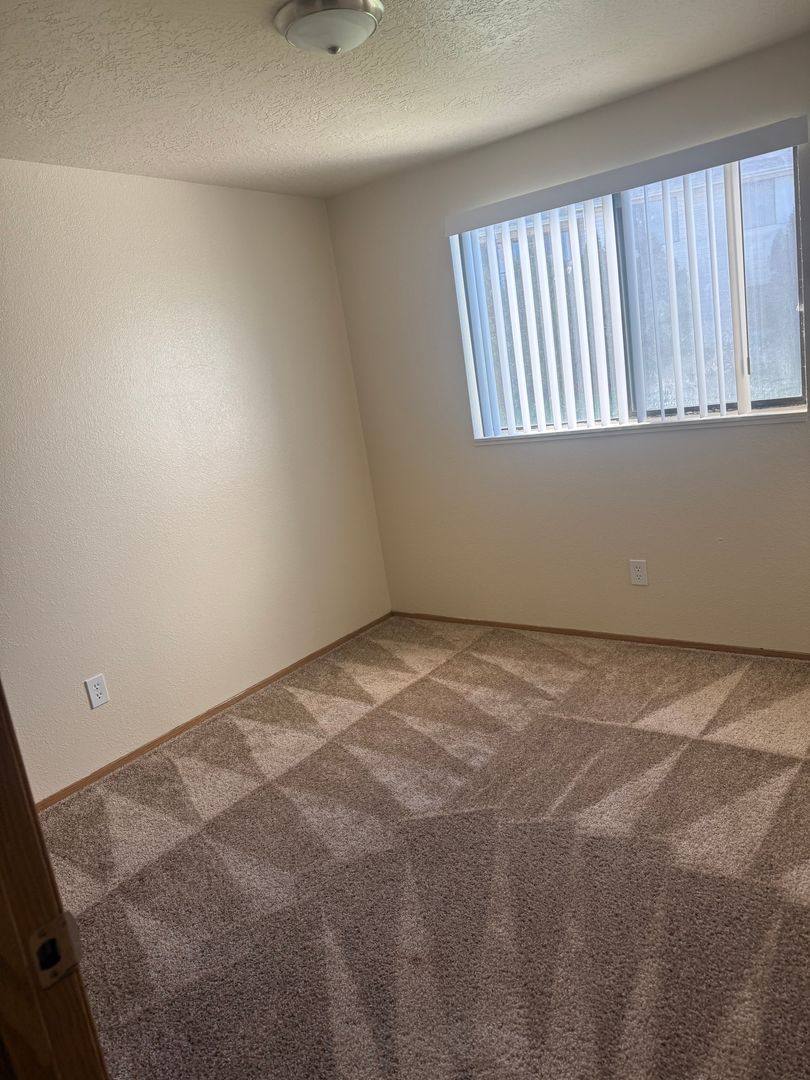 Apartment for rent at 4097 Satter Dr NE, Salem, OR 97305