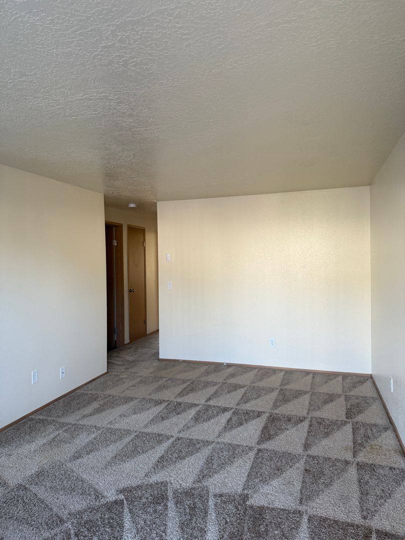 Apartment for rent at 4097 Satter Dr NE, Salem, OR 97305