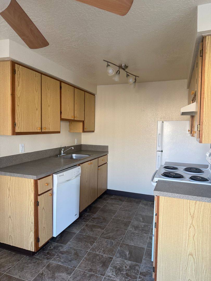 Apartment for rent at 4097 Satter Dr NE, Salem, OR 97305
