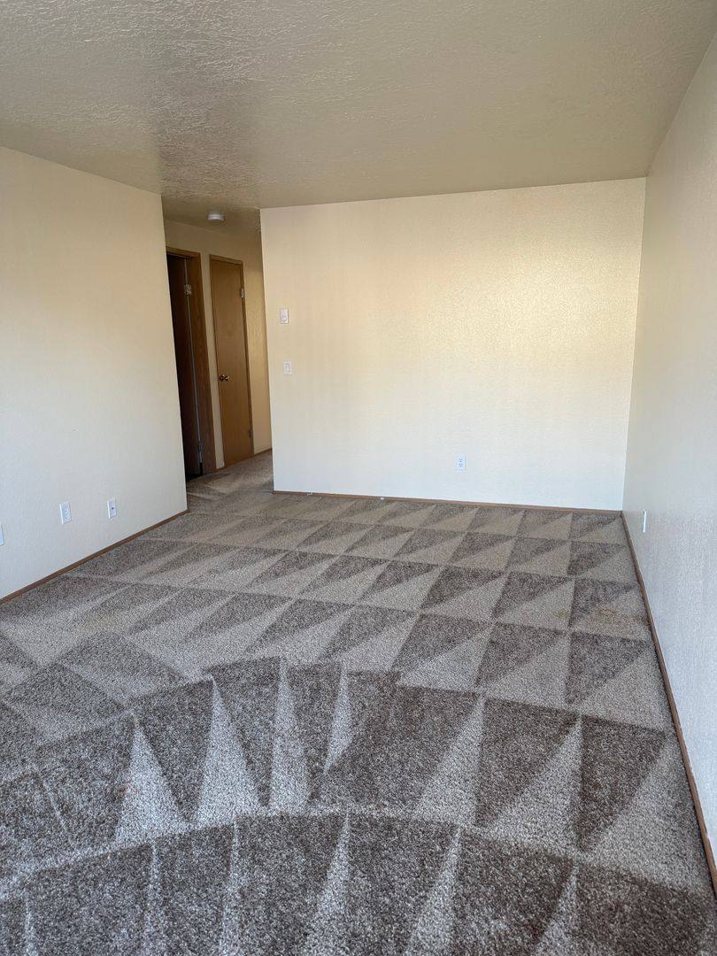 Apartment for rent at 4097 Satter Dr NE, Salem, OR 97305