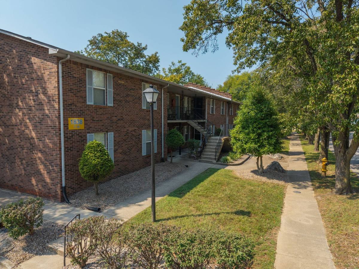 Apartment for rent at 1836 Kendall Lane, Louisville, KY 40216