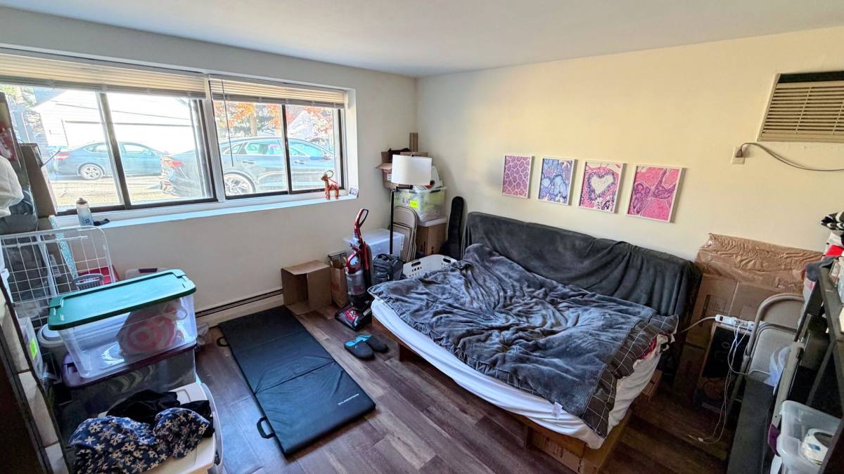 Apartment for rent at 615 Ontario St SE, Minneapolis, MN 55414