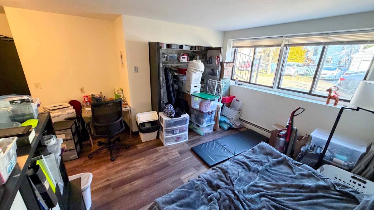Apartment for rent at 615 Ontario St SE, Minneapolis, MN 55414