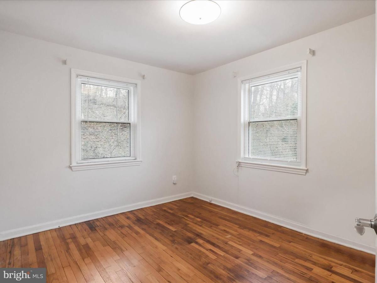 Townhouse for rent at 5883 Blaine Dr, Alexandria, VA 22303