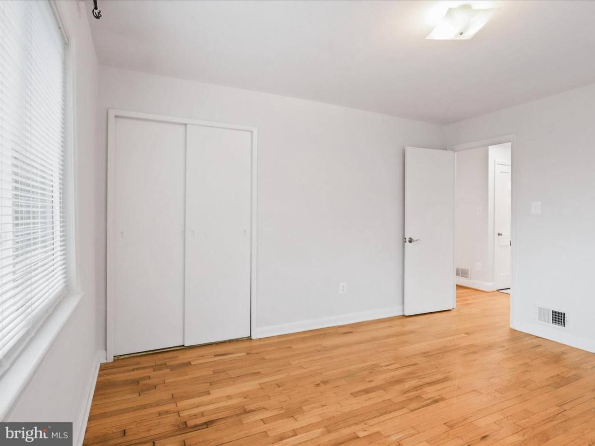 Townhouse for rent at 5883 Blaine Dr, Alexandria, VA 22303