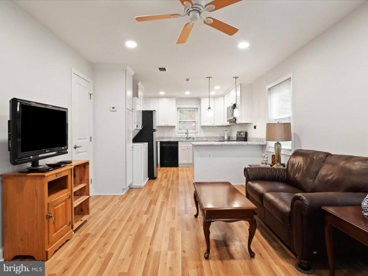 Townhouse for rent at 5883 Blaine Dr, Alexandria, VA 22303
