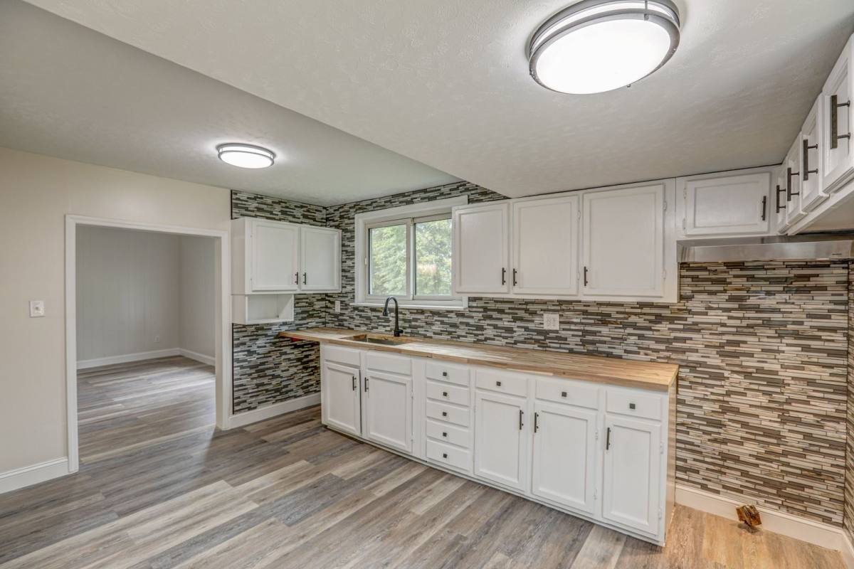 House for rent at 124 Harber Lane, Johnson City, TN 37601