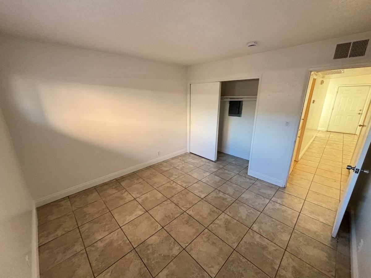 Apartment for rent at 5132 Pebble Beach Blvd, Las Vegas, NV 89108