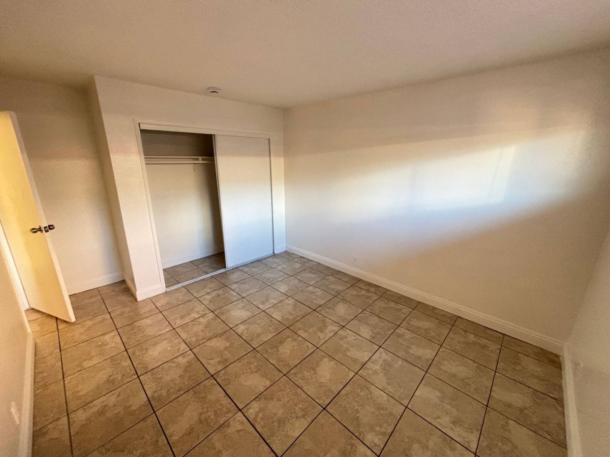 Apartment for rent at 5132 Pebble Beach Blvd, Las Vegas, NV 89108