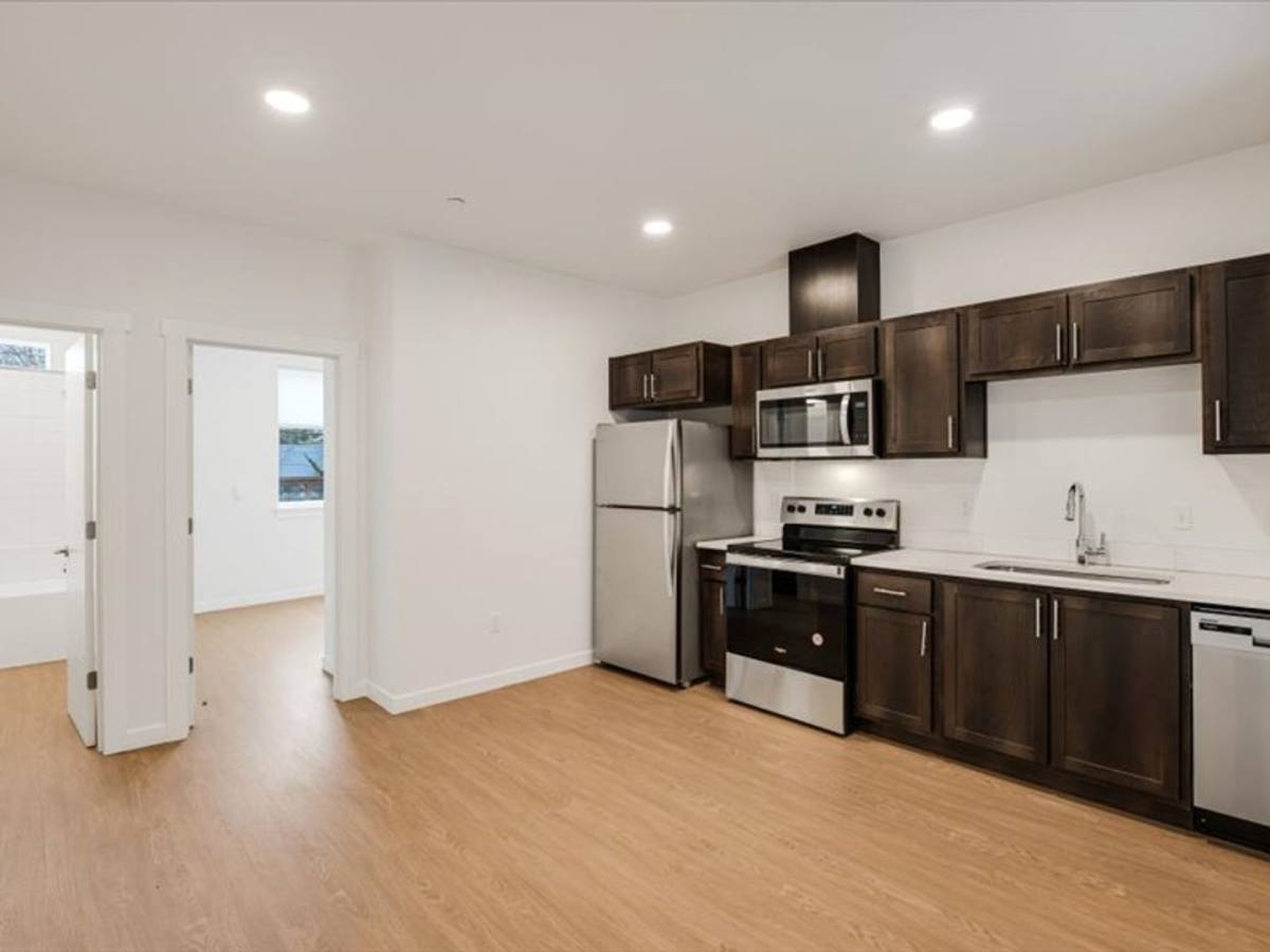 Apartment for rent at 5042 NE Fremont St, Portland, OR 97213