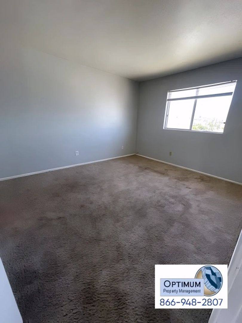 Apartment for rent at 1410 Morro Way, Lake Elsinore, CA 92530