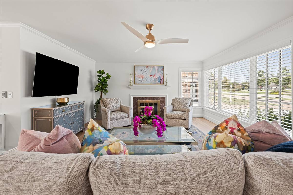 Apartment for rent at 6521 Avondale Dr, Oklahoma City, OK 73116