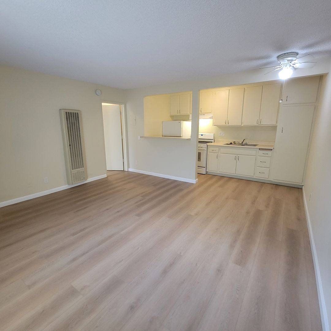 Apartment for rent at 18429 Prairie St, Northridge, CA 91325