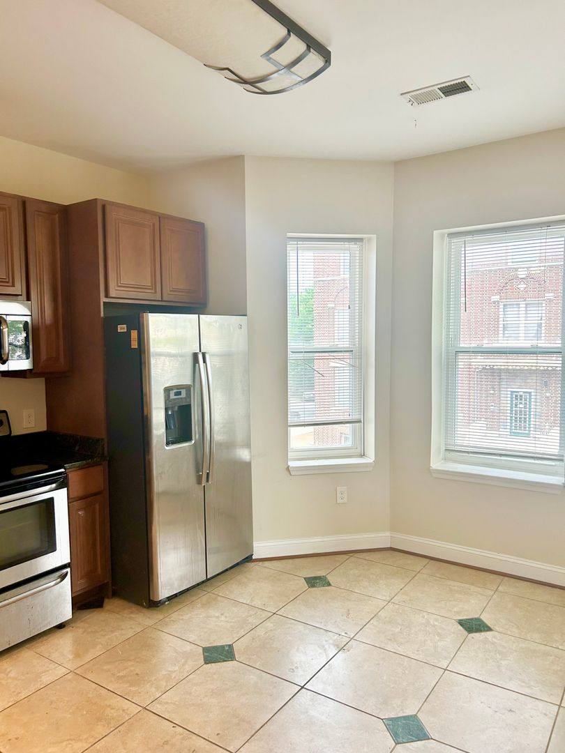 Apartment for rent at 841 & 847 Whitelock St, Baltimore, MD 21217