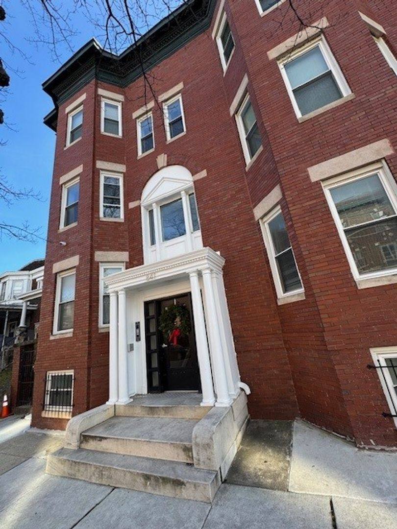 Apartment for rent at 841 & 847 Whitelock St, Baltimore, MD 21217