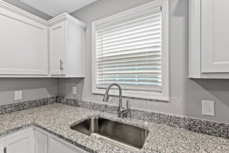 House for rent at 2015 Dolly Dr, Richmond, KY 40475