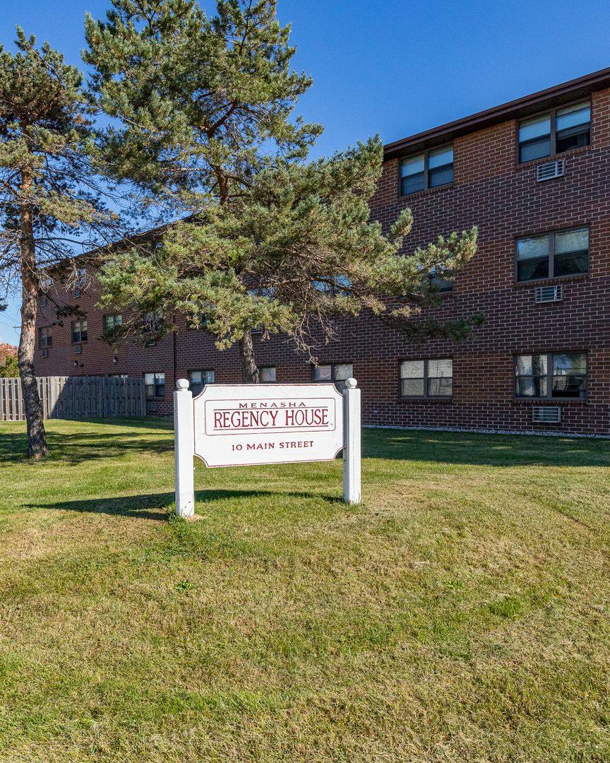 Apartment for rent at 10 Main St, Menasha, WI 54952