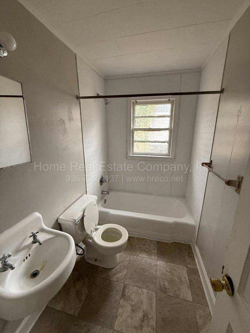 Apartment for rent at 1505 Williamson St, Winston Salem, NC 27107