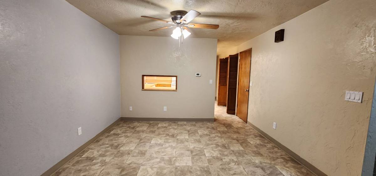 Townhouse for rent at 313 Wheeler St, Lebanon, OR 97355