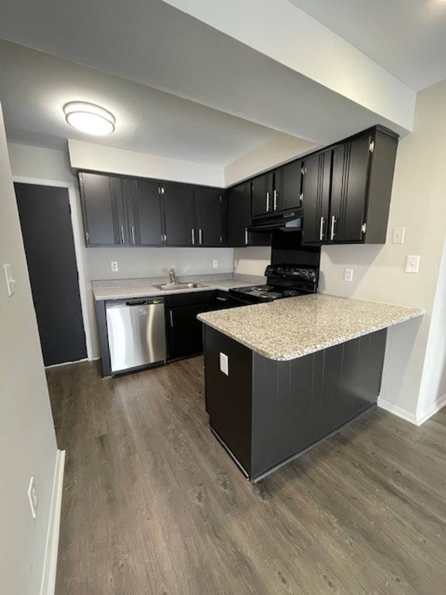 Apartment for rent at 2575 Catalpa Dr, Berkley, MI 48072