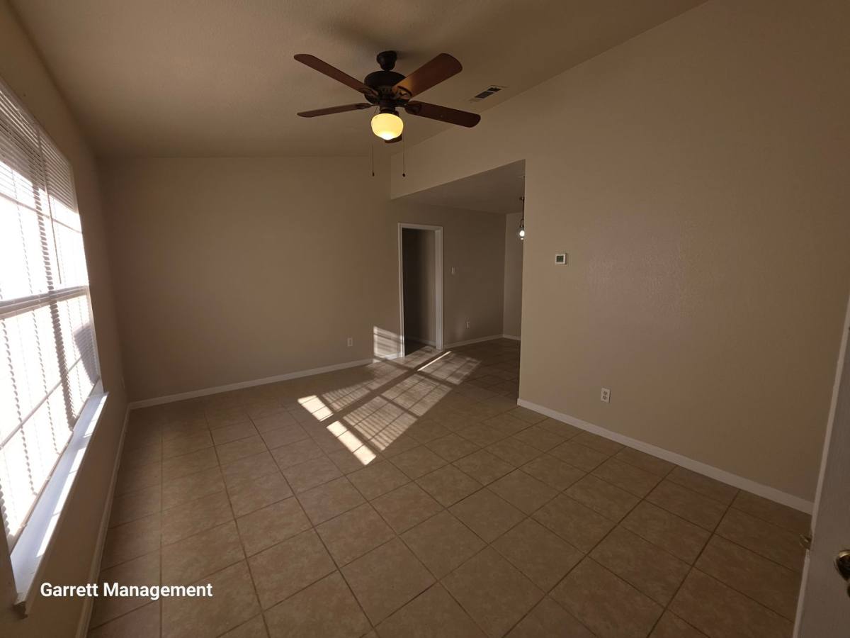 Townhouse for rent at 1707 Taylor St, Lampasas, TX 76550