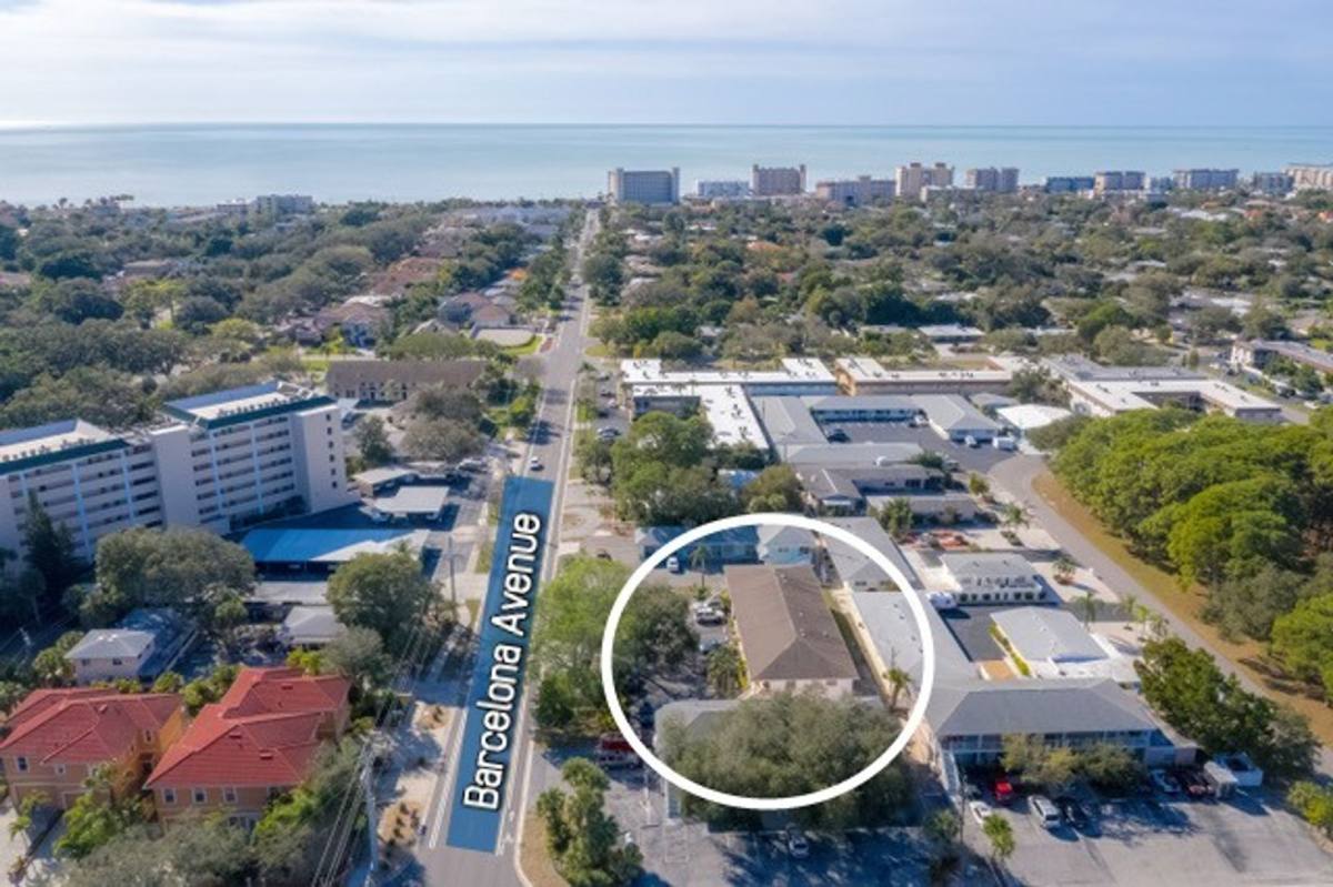 Apartment for rent at 504 Barcelona Ave, Venice, FL 34285