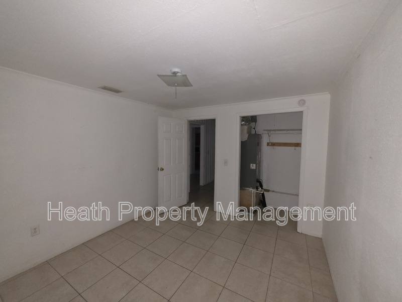 House for rent at 504 6th Ave NW, Largo, FL 33770