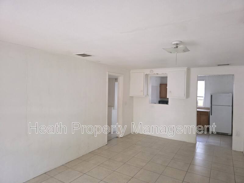 House for rent at 504 6th Ave NW, Largo, FL 33770