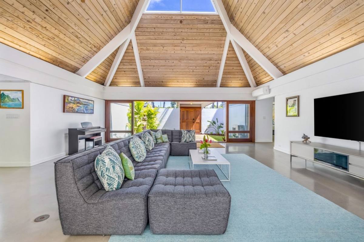 House for rent at 165 Kailuana Loop, Kailua, HI 96734