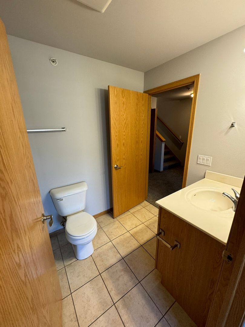 Townhouse for rent at 6711 Fairhaven Rd, Madison, WI 53719