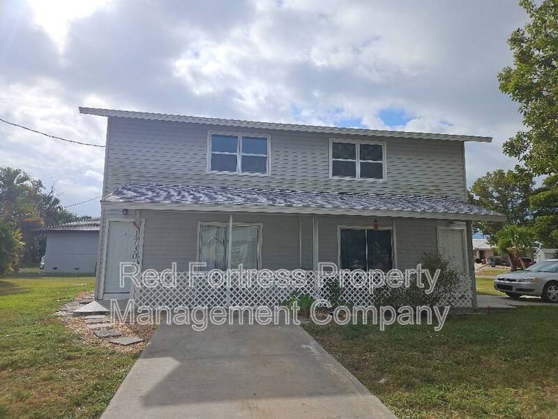 Apartment for rent at 17306 Whitewater Court, Fort Myers Beach, FL 33931