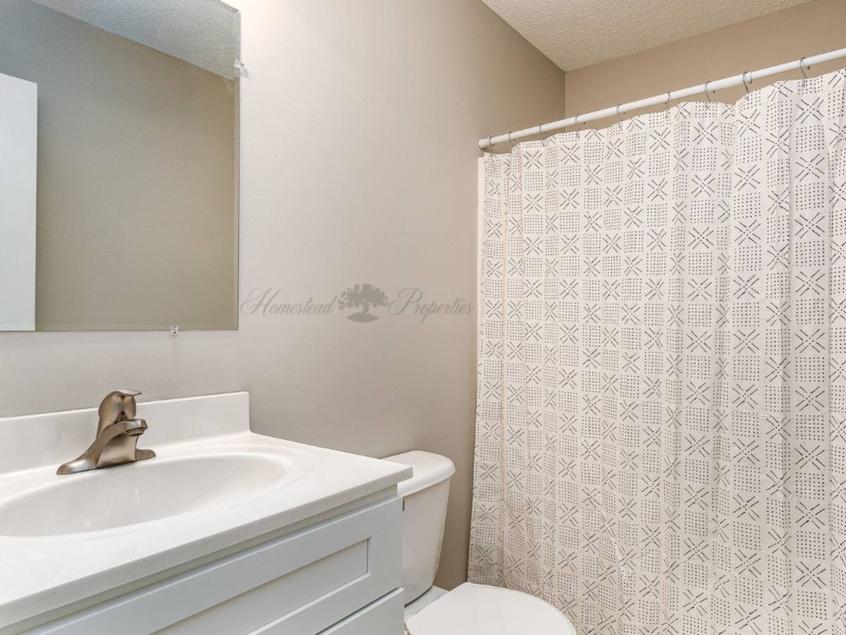 Apartment for rent at 103 Osborne Rd, Johnson City, TN 37601